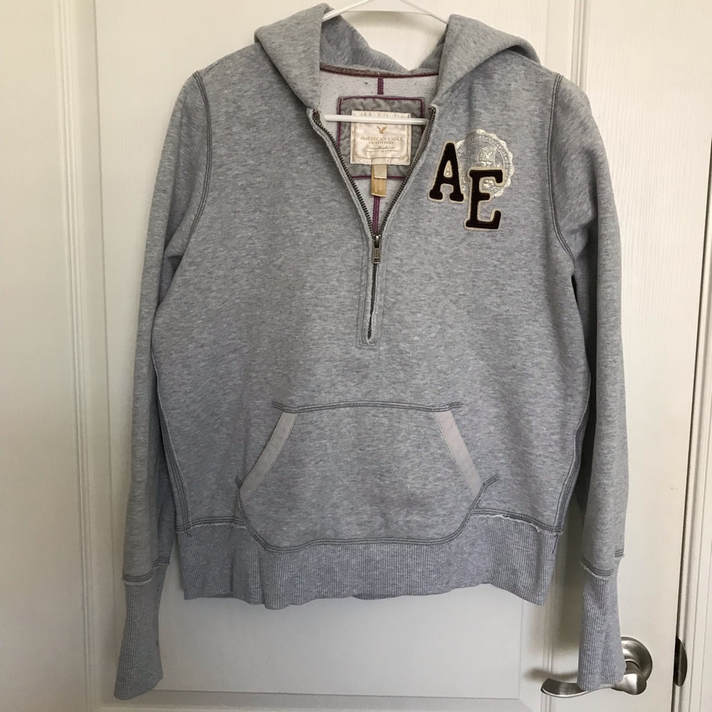 🔥American Eagle Hoodie Girl’s Large Women's Small